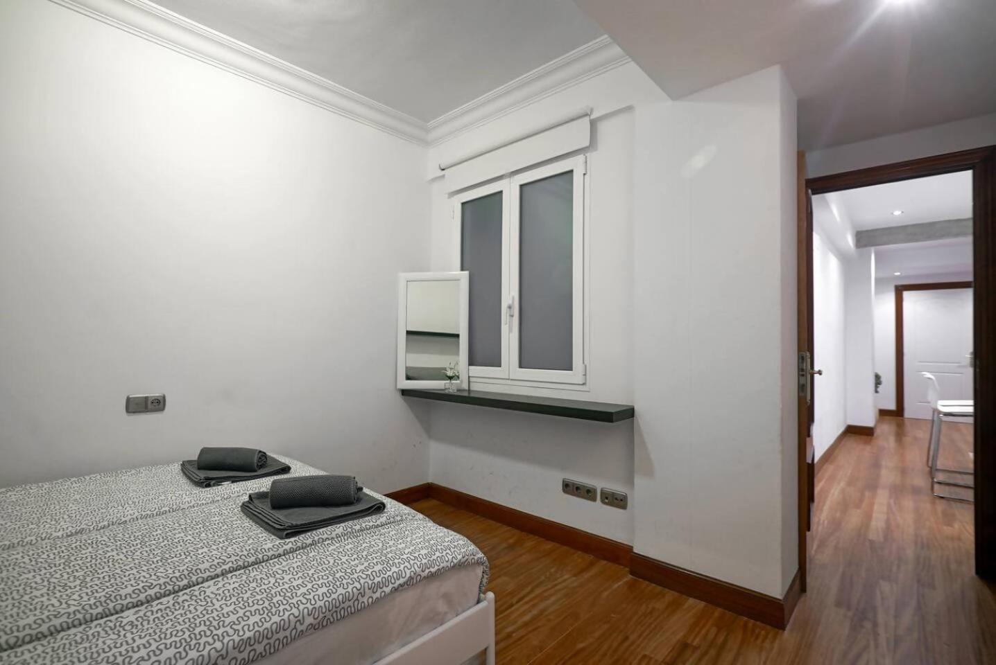 Amplio Apartamento En Gros Con Parking Privado San Sebastian Bagian luar foto